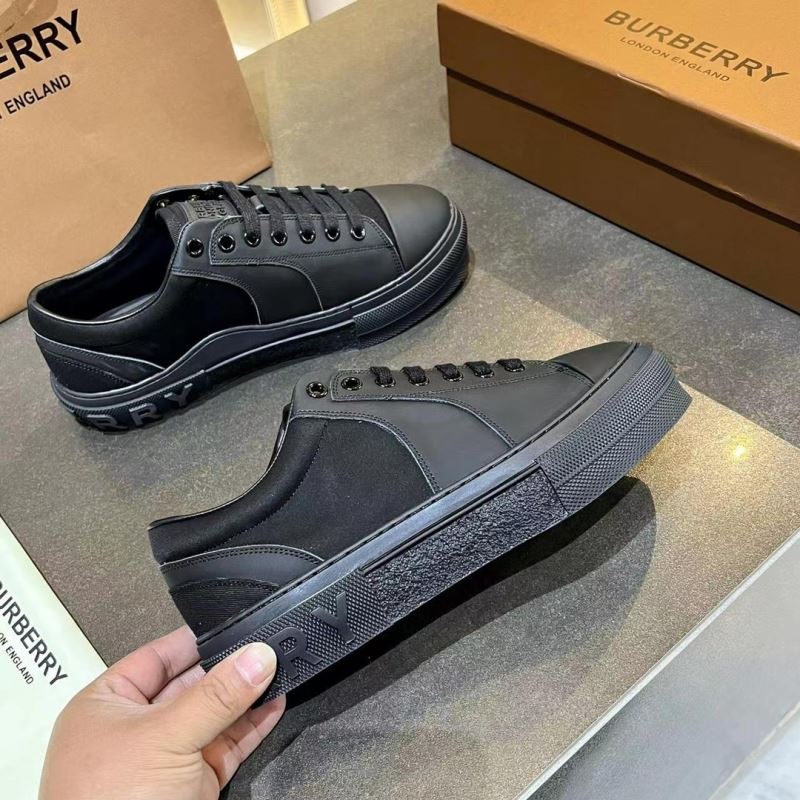 Burberry Low Shoes